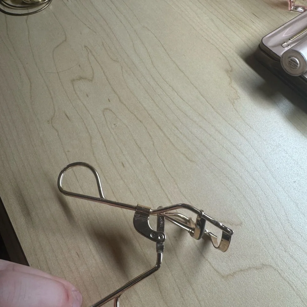 Silver Makeup Tool Eyelash Curler